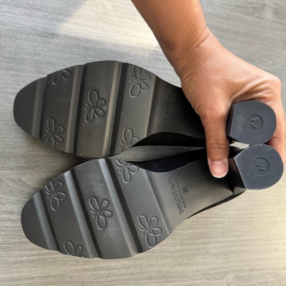 Wonders Fly Memory Gel  Black suede platform pump Heels size 35 (5) - Picture 7 of 11